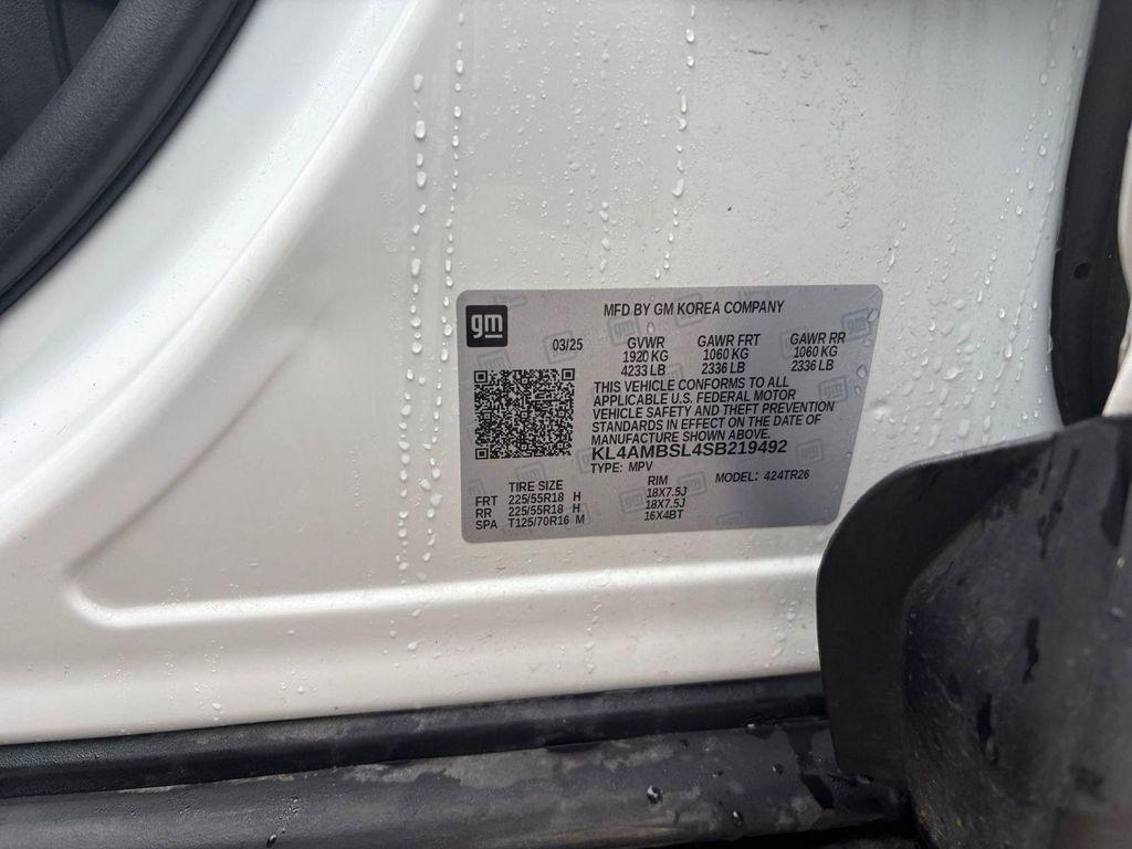 used 2025 Buick Encore GX car, priced at $19,990