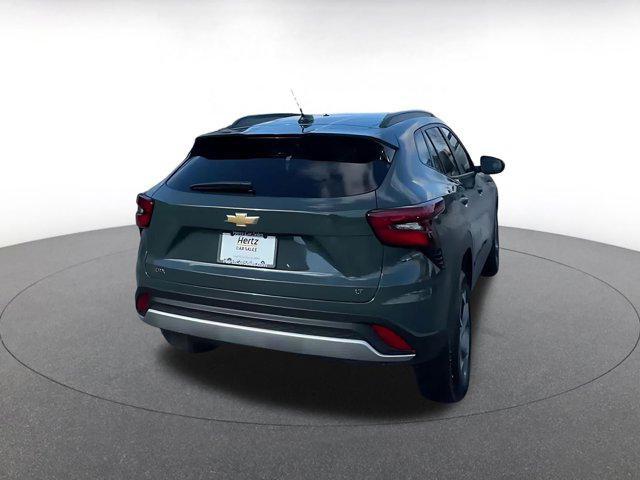 used 2025 Chevrolet Trax car, priced at $19,562