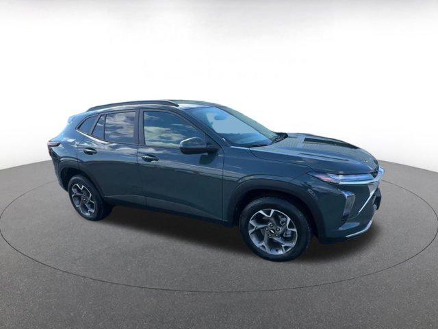 used 2025 Chevrolet Trax car, priced at $19,562