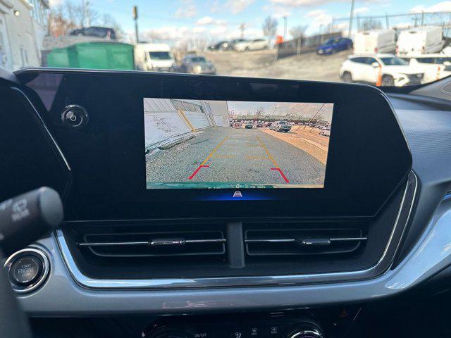 used 2025 Chevrolet Trax car, priced at $19,562