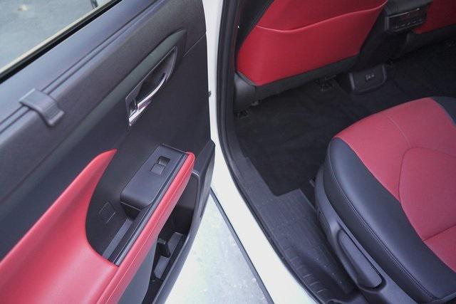 used 2022 Toyota Highlander car, priced at $36,995