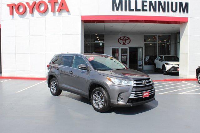 used 2019 Toyota Highlander car, priced at $25,995