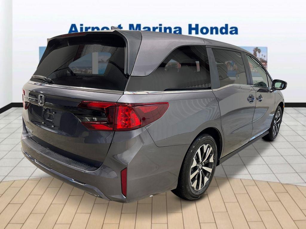 new 2026 Honda Odyssey car, priced at $44,290
