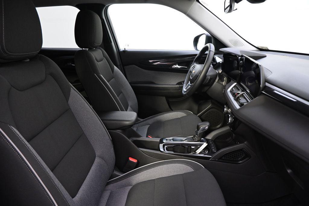 used 2025 Chevrolet TrailBlazer car, priced at $22,988