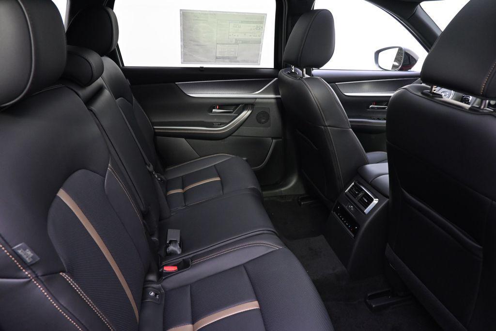 new 2026 Mazda CX-70 car, priced at $51,613