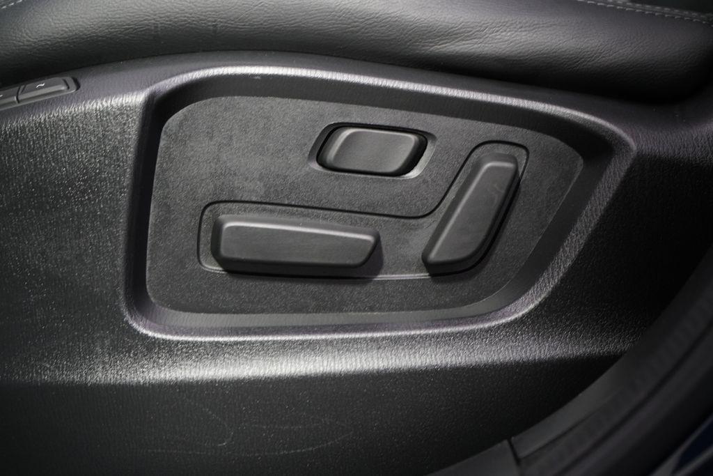 used 2023 Mazda CX-9 car, priced at $31,538