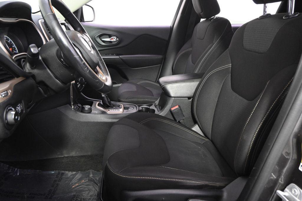 used 2015 Jeep Cherokee car, priced at $9,988