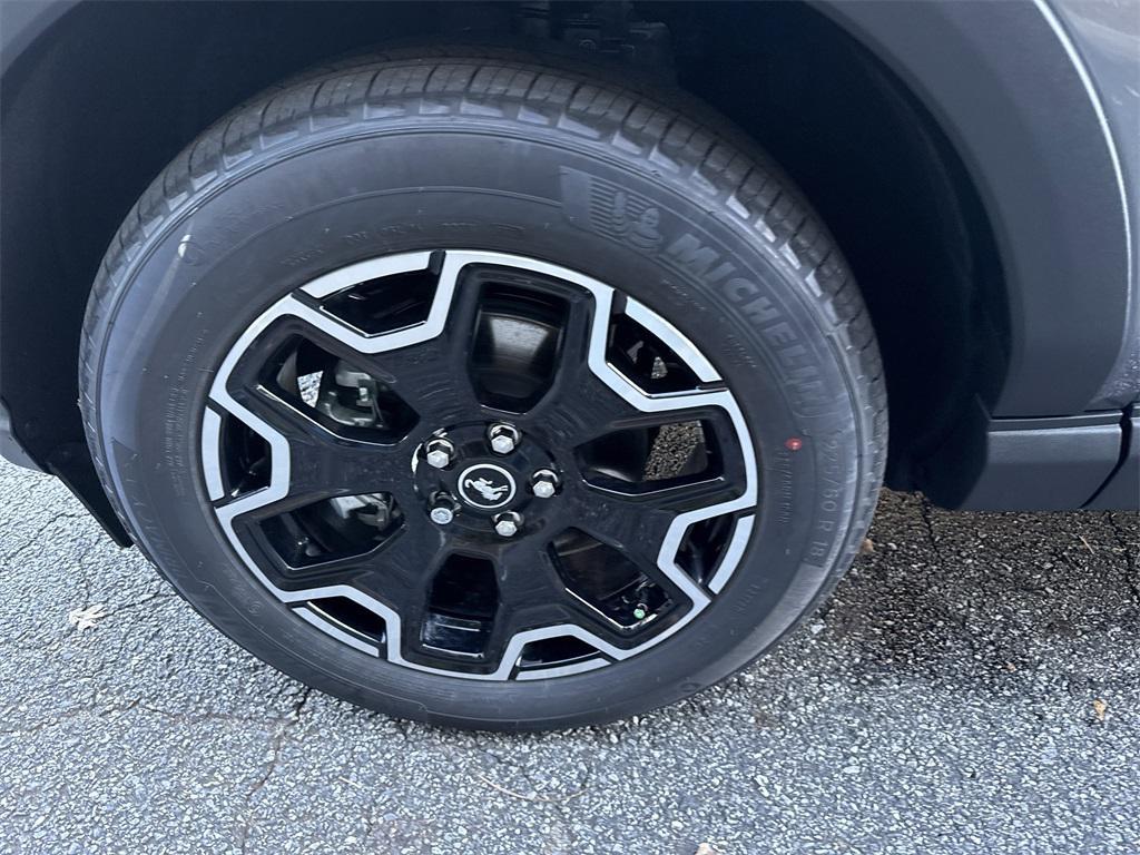 new 2025 Ford Bronco Sport car, priced at $34,635