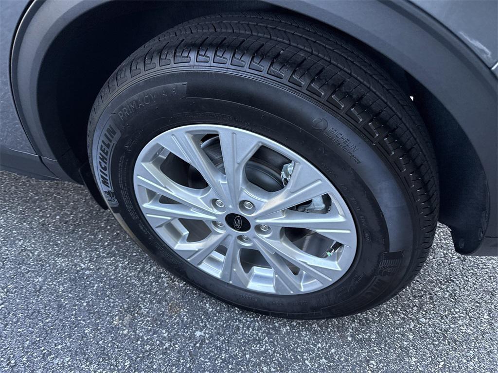 used 2025 Ford Escape car, priced at $21,987