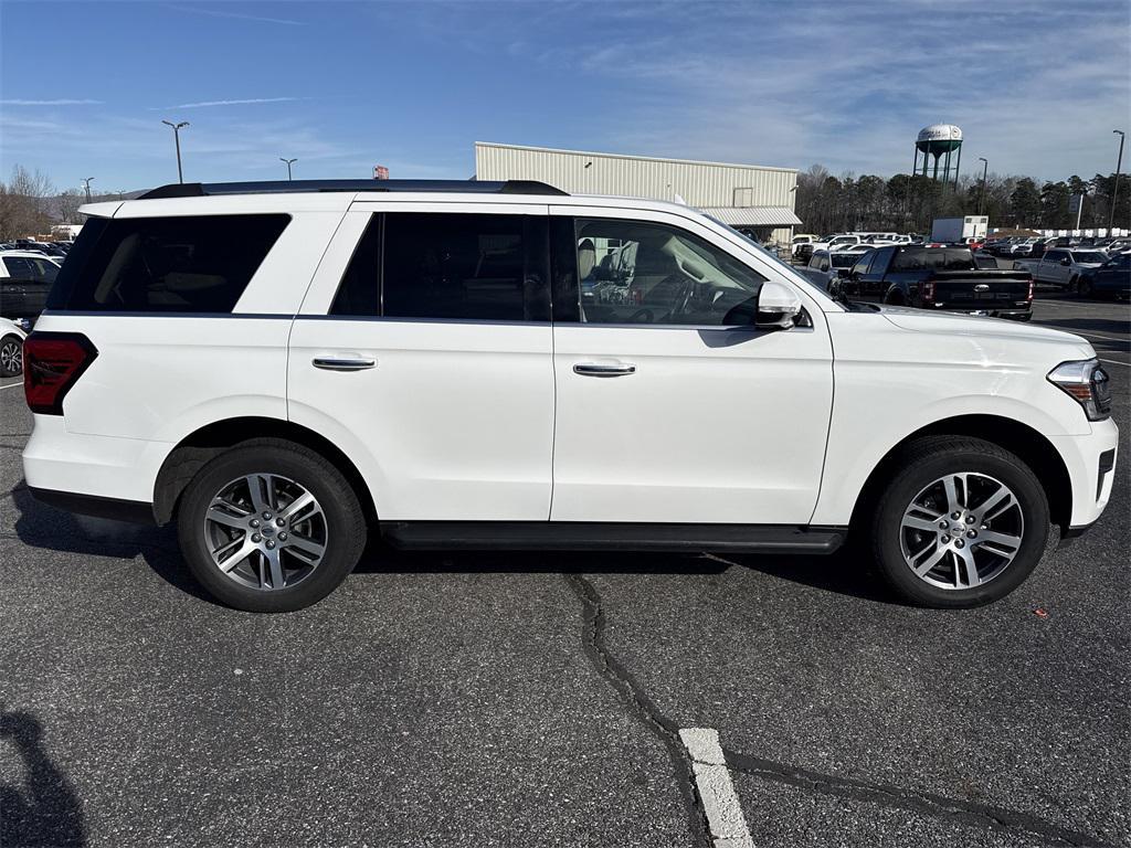 used 2024 Ford Expedition car, priced at $46,928