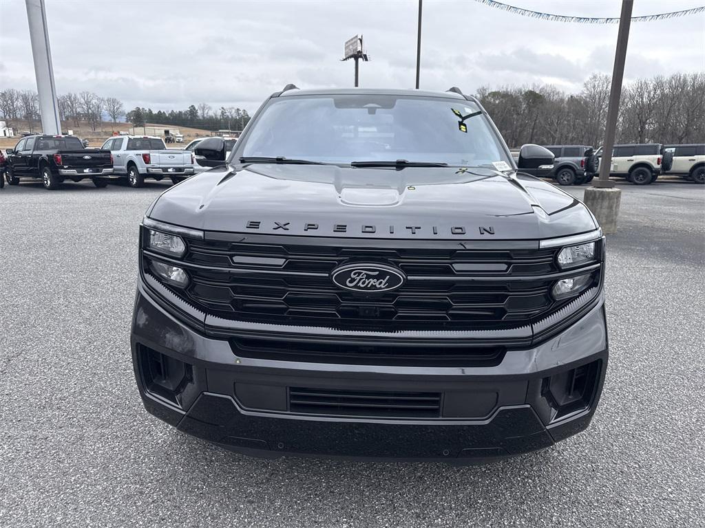 used 2025 Ford Expedition car, priced at $73,589