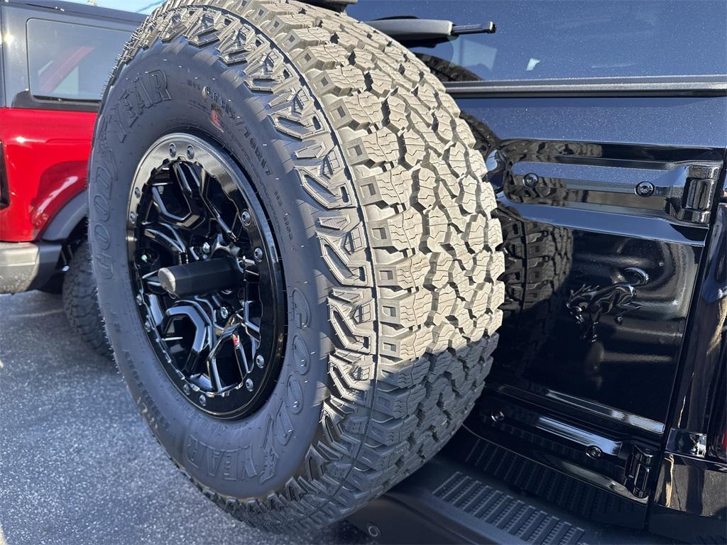 new 2025 Ford Bronco car, priced at $61,480