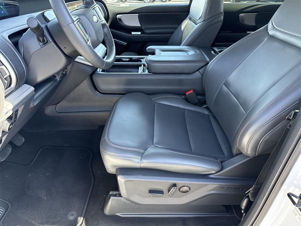 used 2025 Ford Expedition car, priced at $57,890