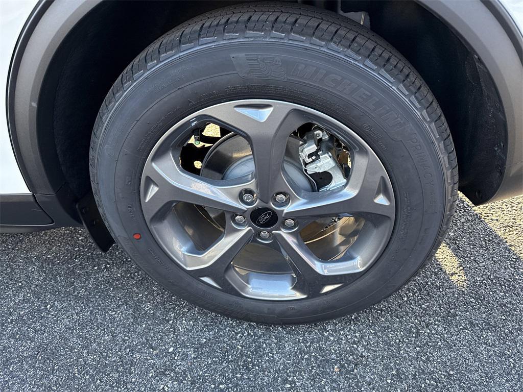 new 2026 Ford Escape car, priced at $35,245