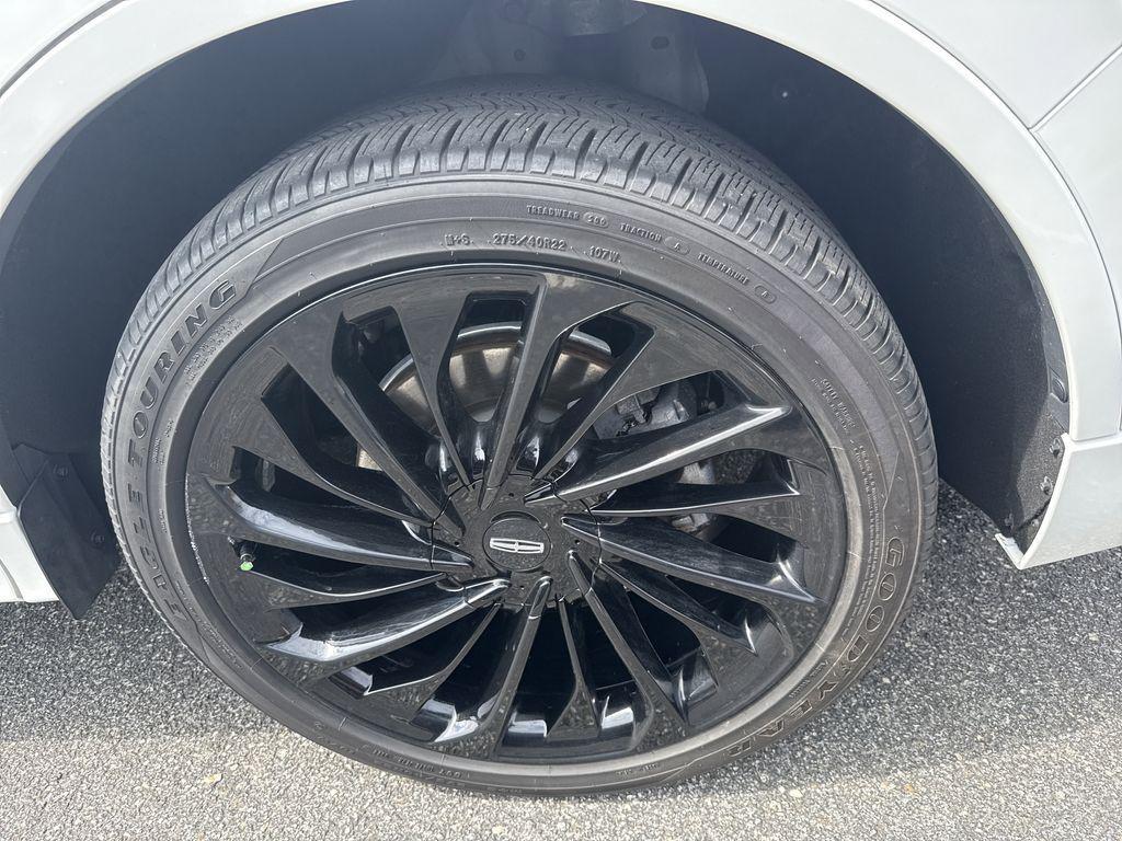 used 2025 Lincoln Aviator car, priced at $57,928