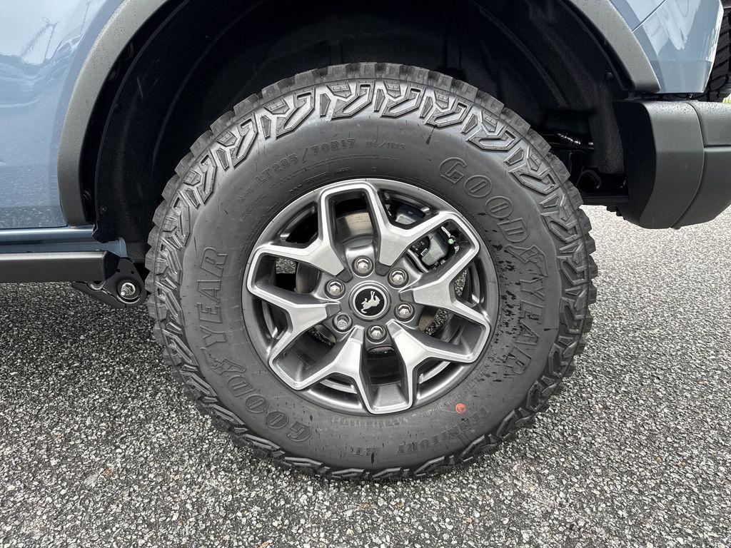 new 2025 Ford Bronco car, priced at $53,525