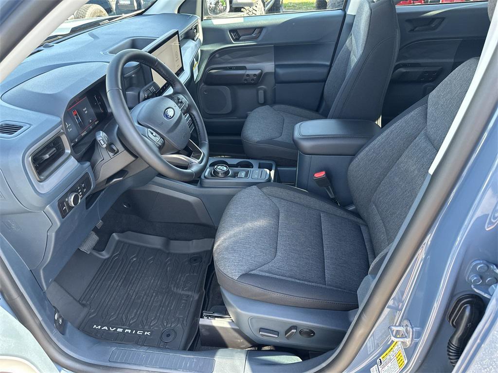 new 2025 Ford Maverick car, priced at $31,665