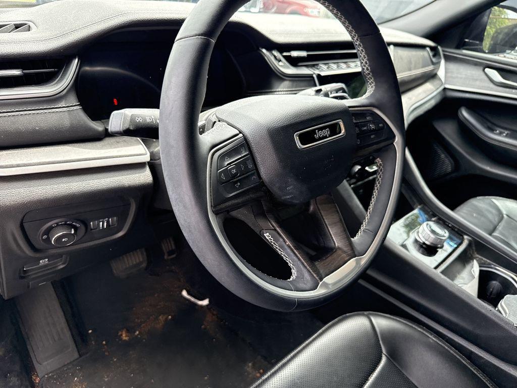 used 2024 Jeep Grand Cherokee L car, priced at $33,450