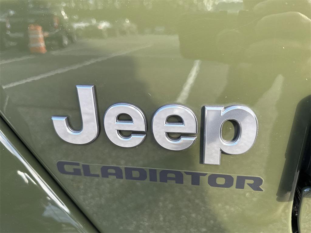 used 2022 Jeep Gladiator car, priced at $31,500
