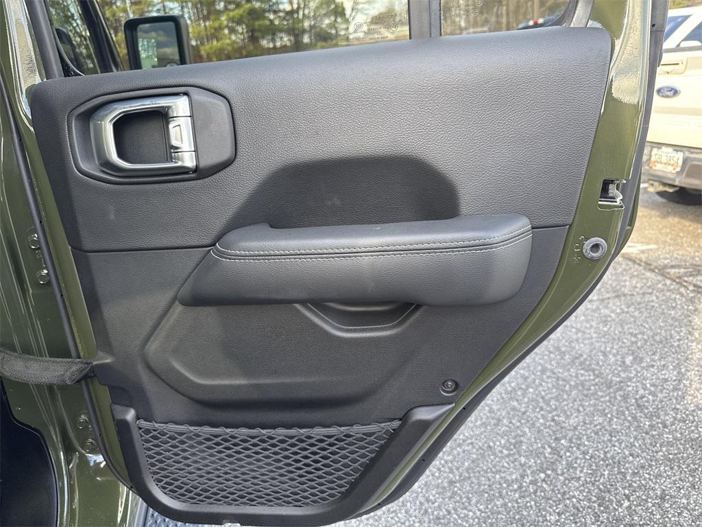 used 2022 Jeep Gladiator car, priced at $31,500