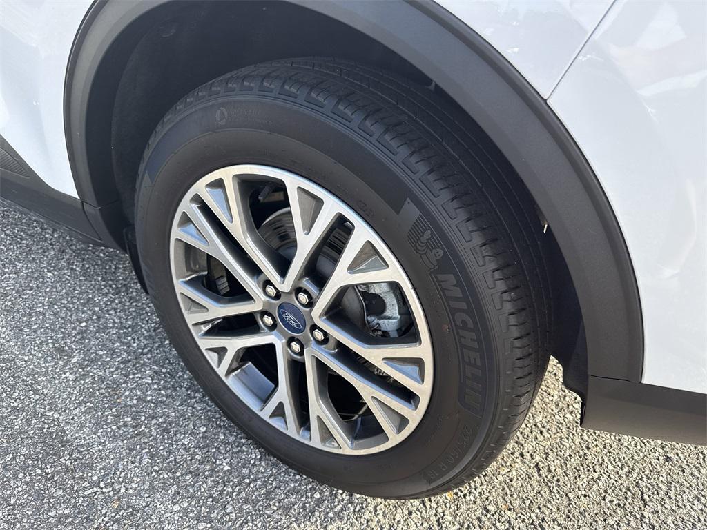 used 2022 Ford Escape car, priced at $19,850