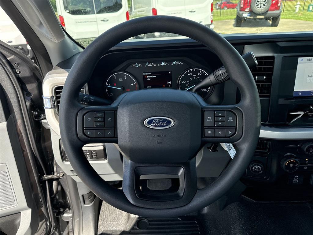 new 2025 Ford F-350 car, priced at $49,125