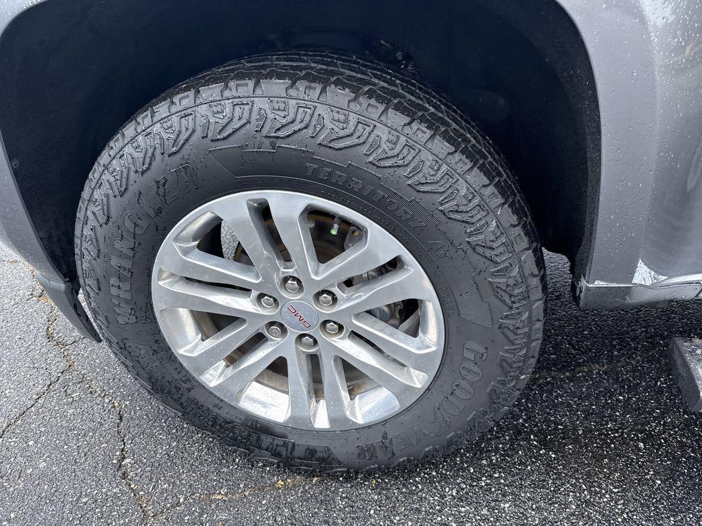 used 2018 GMC Canyon car, priced at $26,500