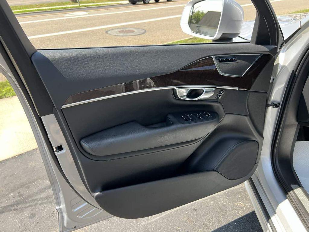 used 2016 Volvo XC90 car, priced at $16,995