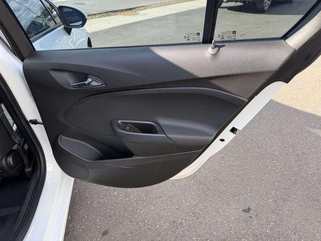 used 2018 Chevrolet Cruze car, priced at $9,500