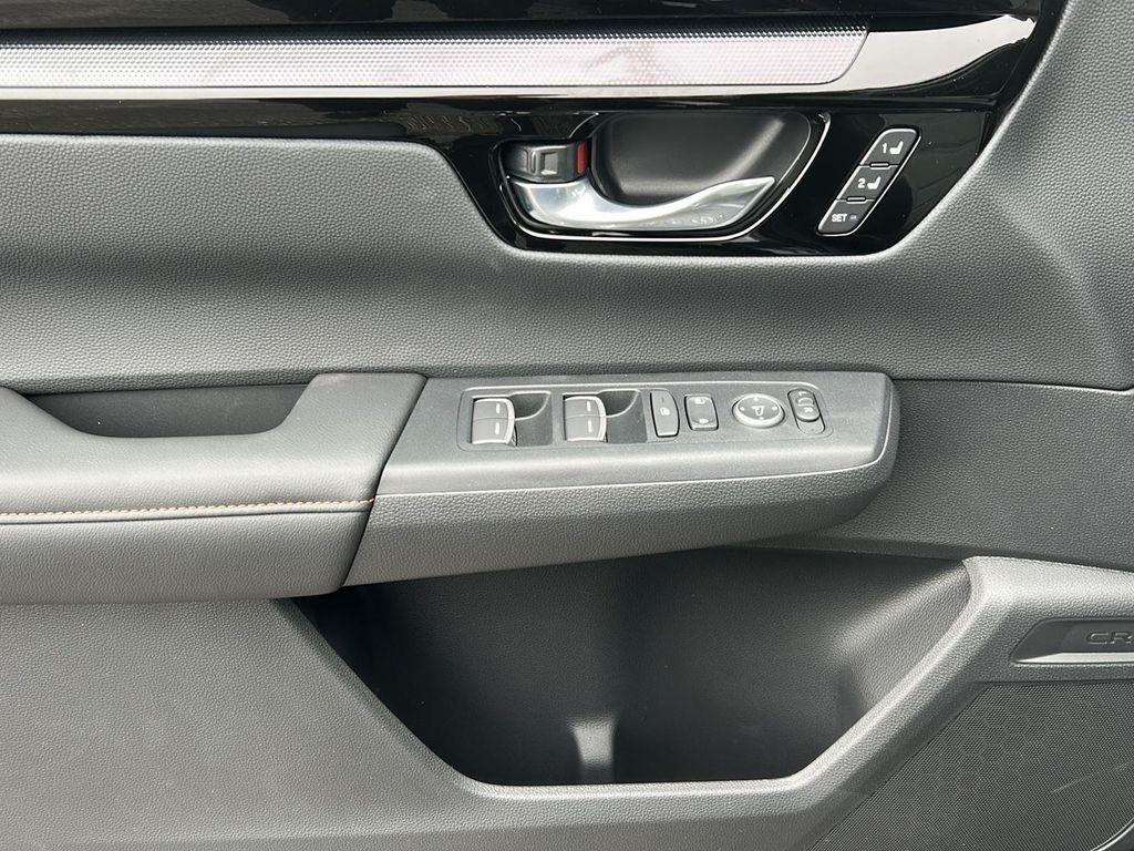 new 2026 Honda CR-V Hybrid car, priced at $43,500