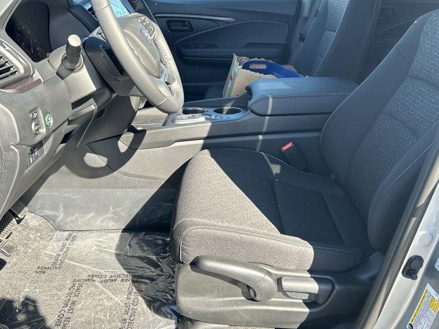 used 2025 Honda Ridgeline car, priced at $35,959