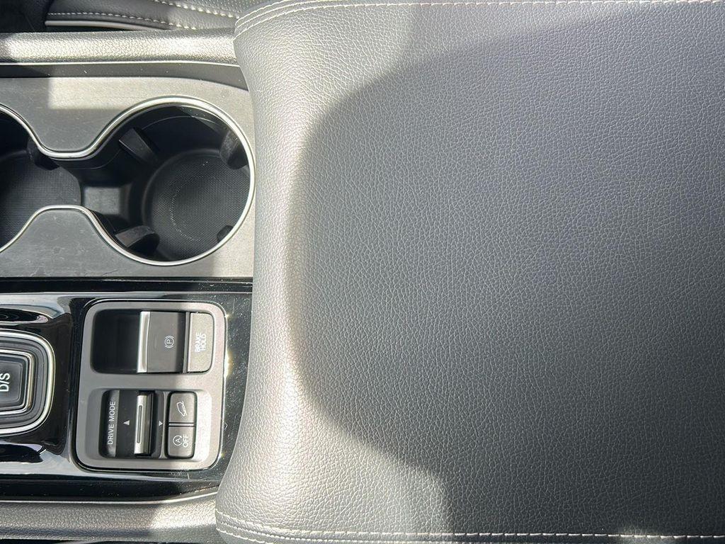 used 2023 Honda Pilot car, priced at $40,900