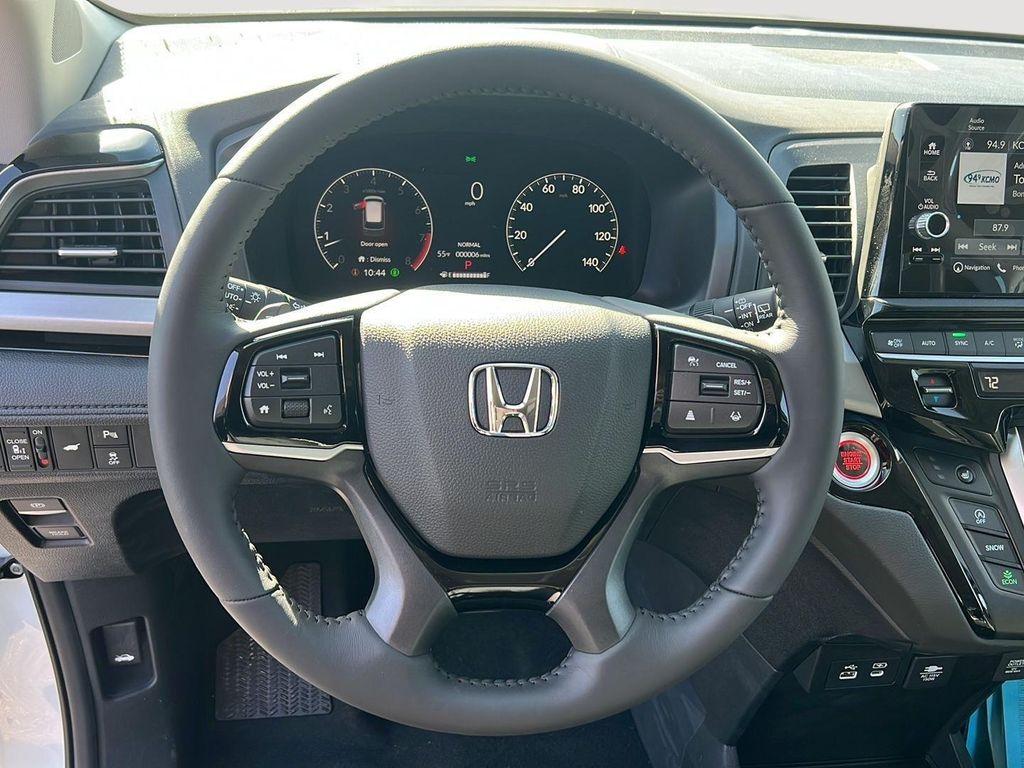 new 2026 Honda Odyssey car, priced at $46,810