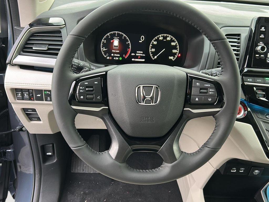 new 2026 Honda Odyssey car, priced at $47,270