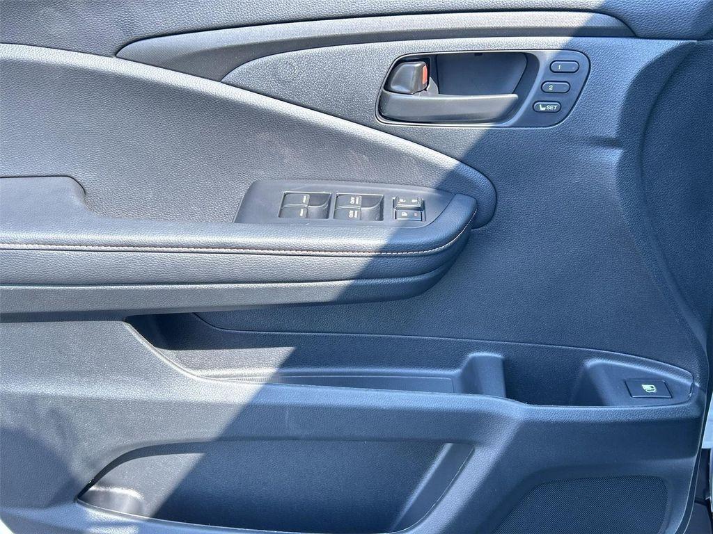 new 2025 Honda Ridgeline car, priced at $45,094