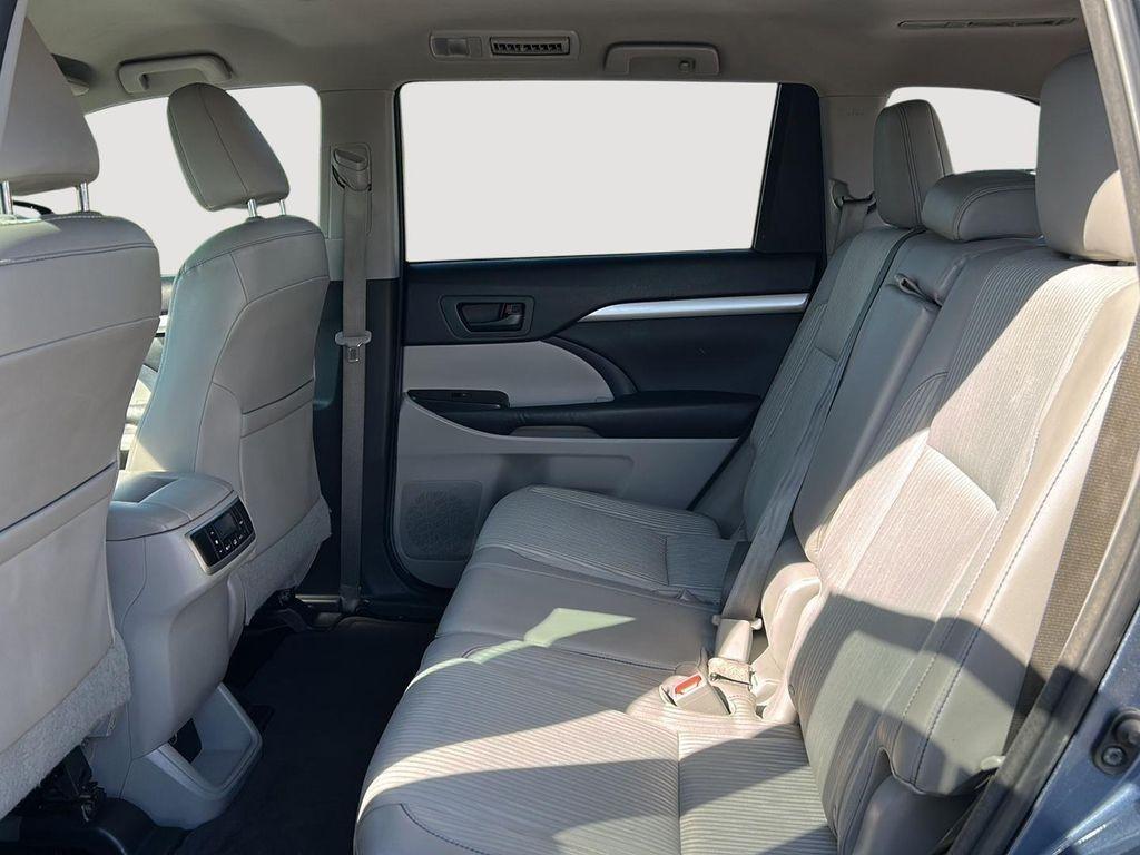used 2014 Toyota Highlander car, priced at $13,500