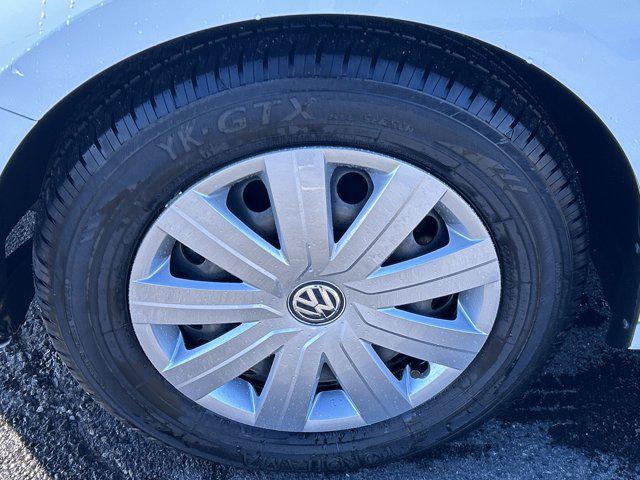 used 2016 Volkswagen Jetta car, priced at $10,000