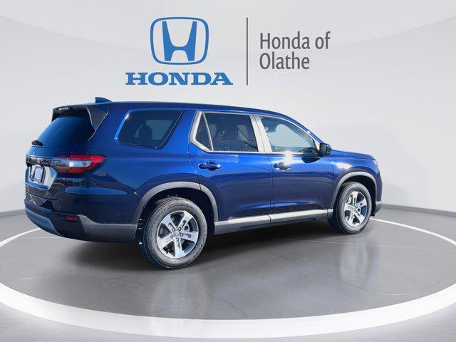 new 2025 Honda Pilot car, priced at $45,595
