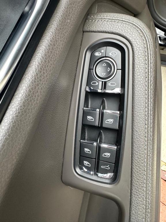 used 2019 Porsche Macan car, priced at $20,985