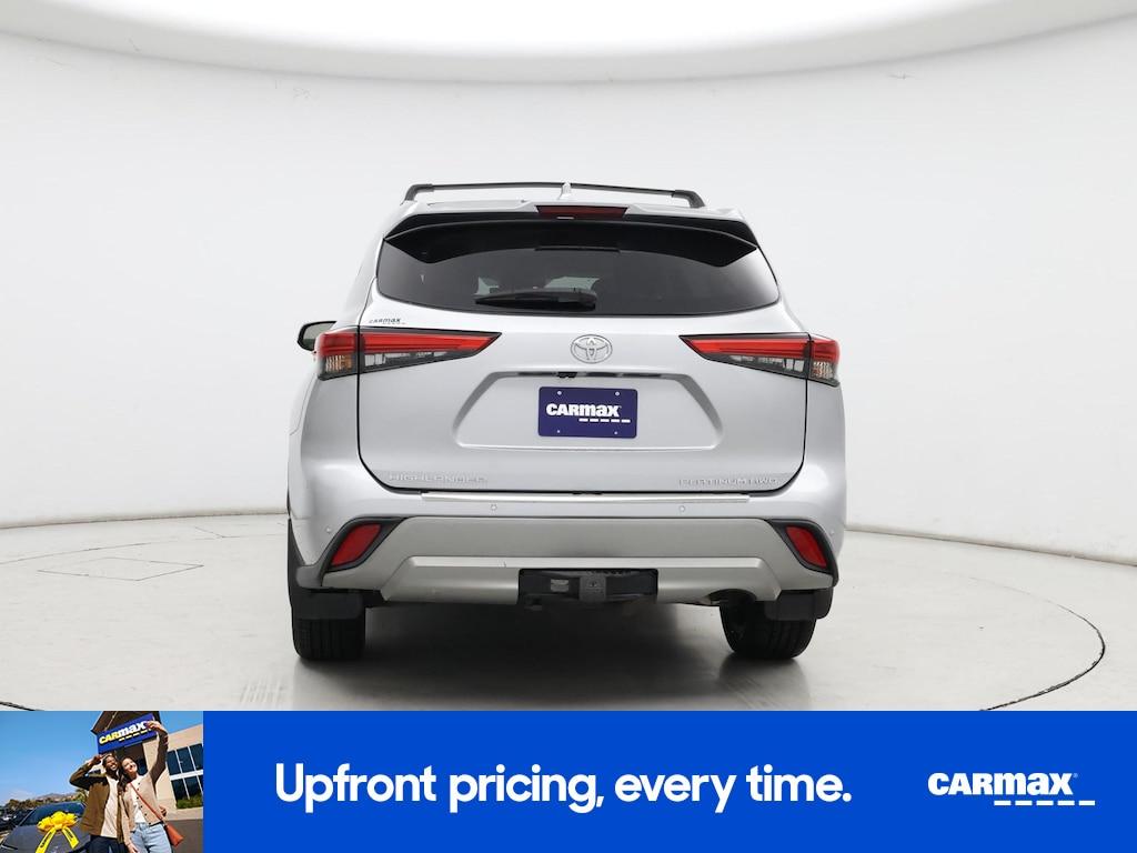used 2022 Toyota Highlander car, priced at $39,998