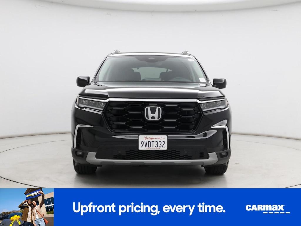 used 2025 Honda Pilot car, priced at $42,998