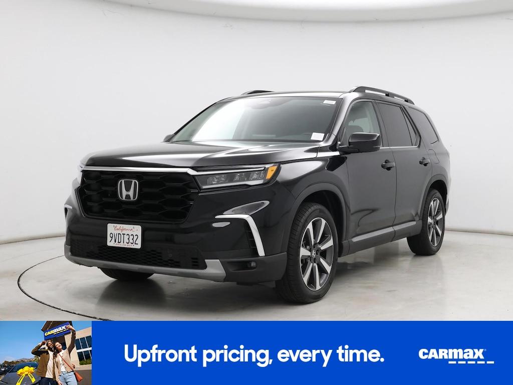 used 2025 Honda Pilot car, priced at $42,998