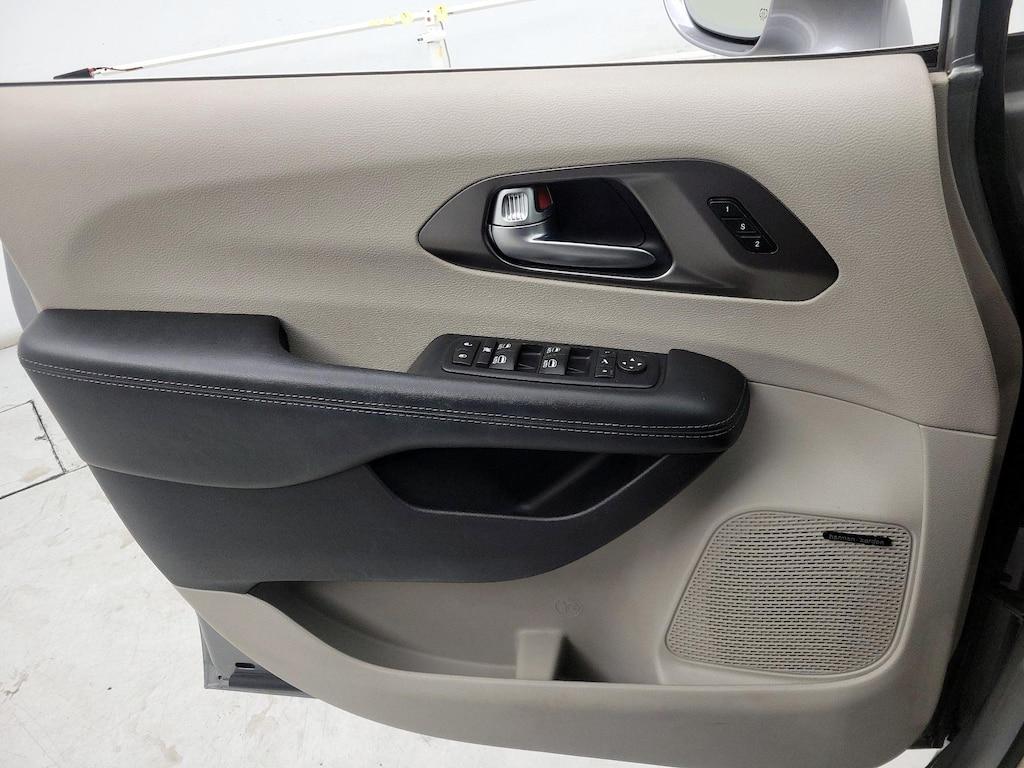 used 2017 Chrysler Pacifica car, priced at $21,998