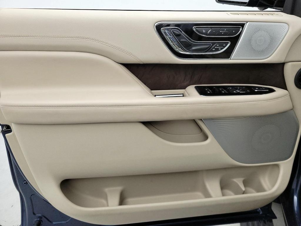 used 2019 Lincoln Navigator car, priced at $44,998