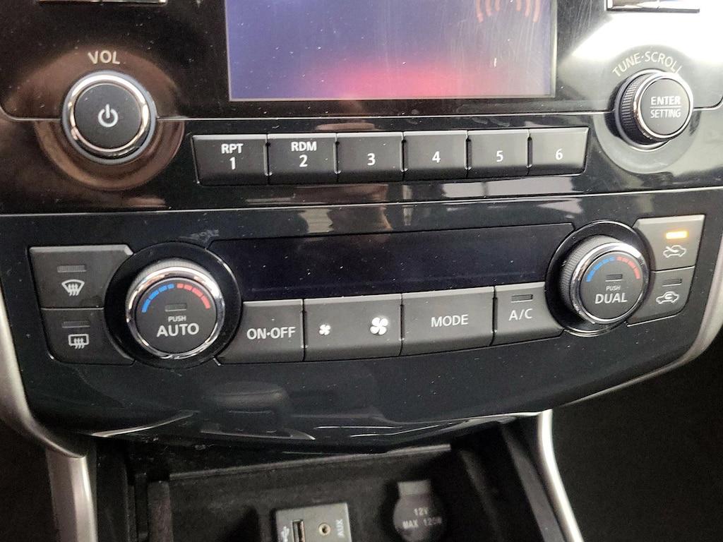 used 2014 Nissan Altima car, priced at $12,998