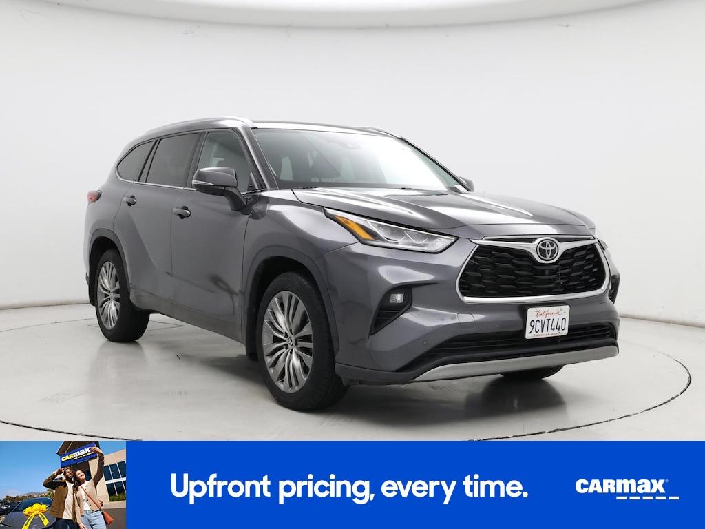 used 2022 Toyota Highlander car, priced at $43,998