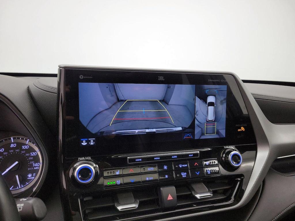 used 2022 Toyota Highlander car, priced at $43,998