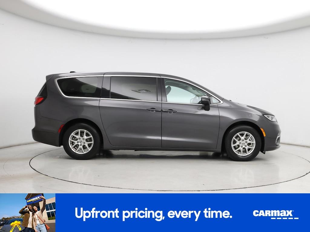 used 2023 Chrysler Pacifica car, priced at $23,998
