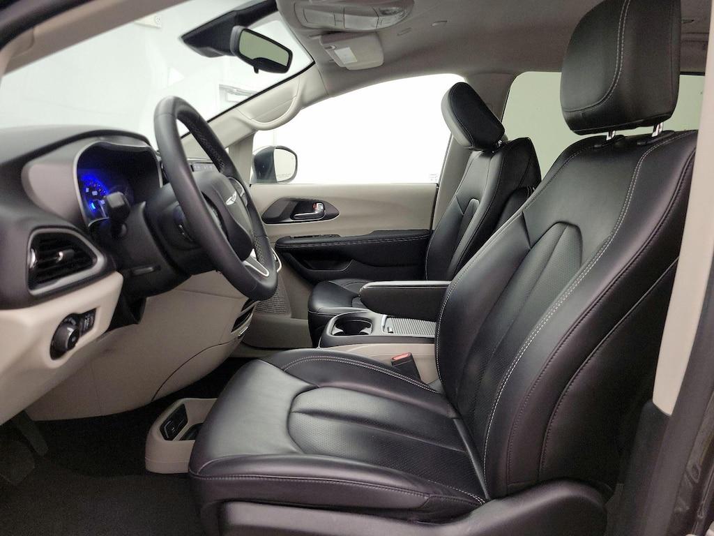 used 2023 Chrysler Pacifica car, priced at $23,998