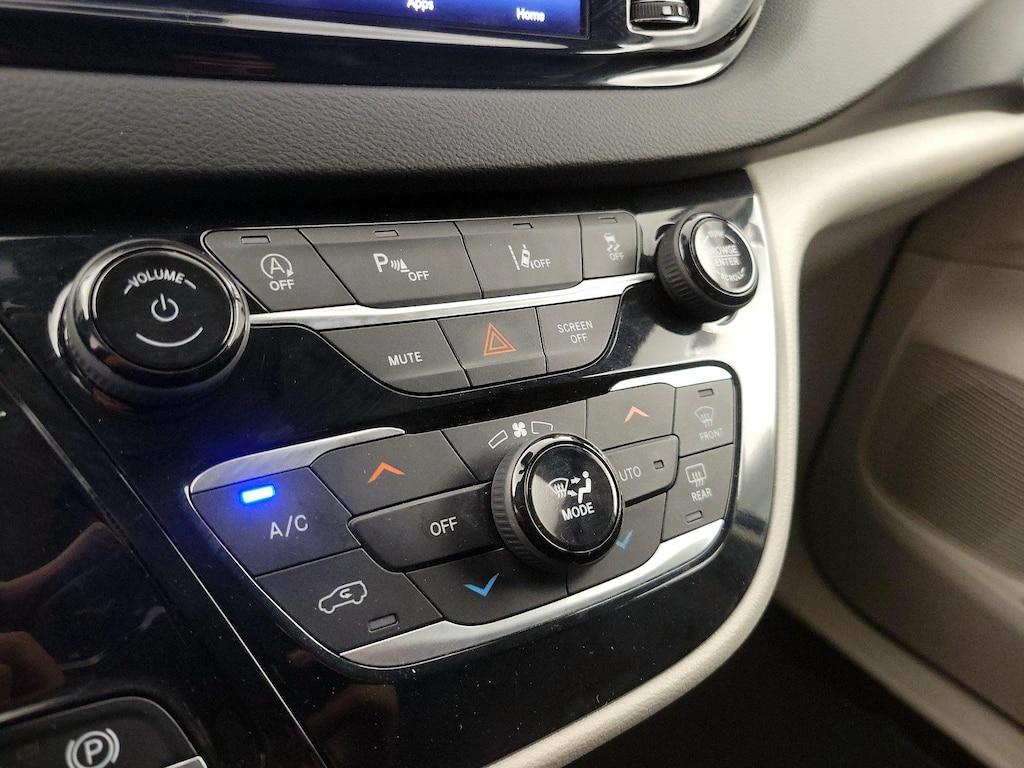 used 2023 Chrysler Pacifica car, priced at $23,998